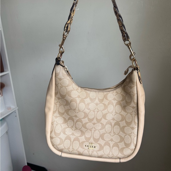 Coach Tan Jules Signature hobo Shoulder Bag - Picture 1 of 3